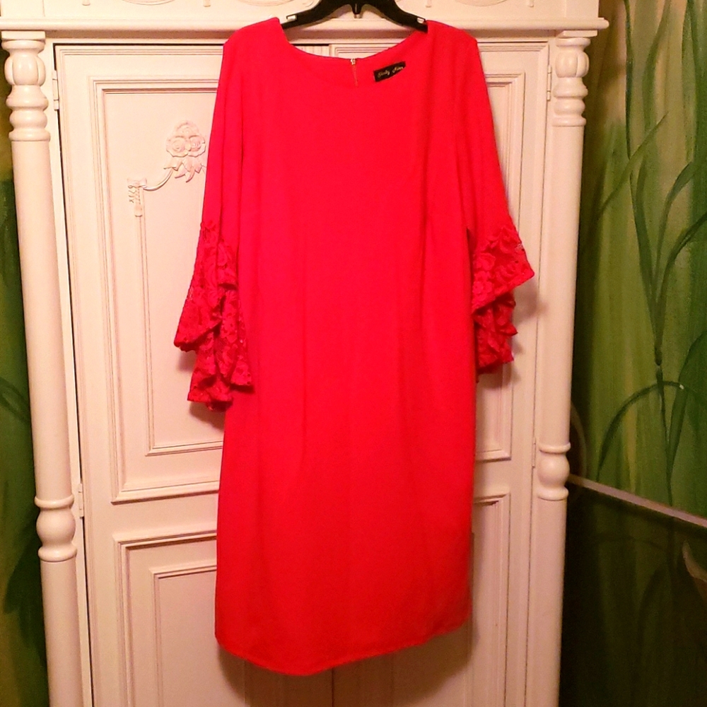 Gorgeous Red Dress!